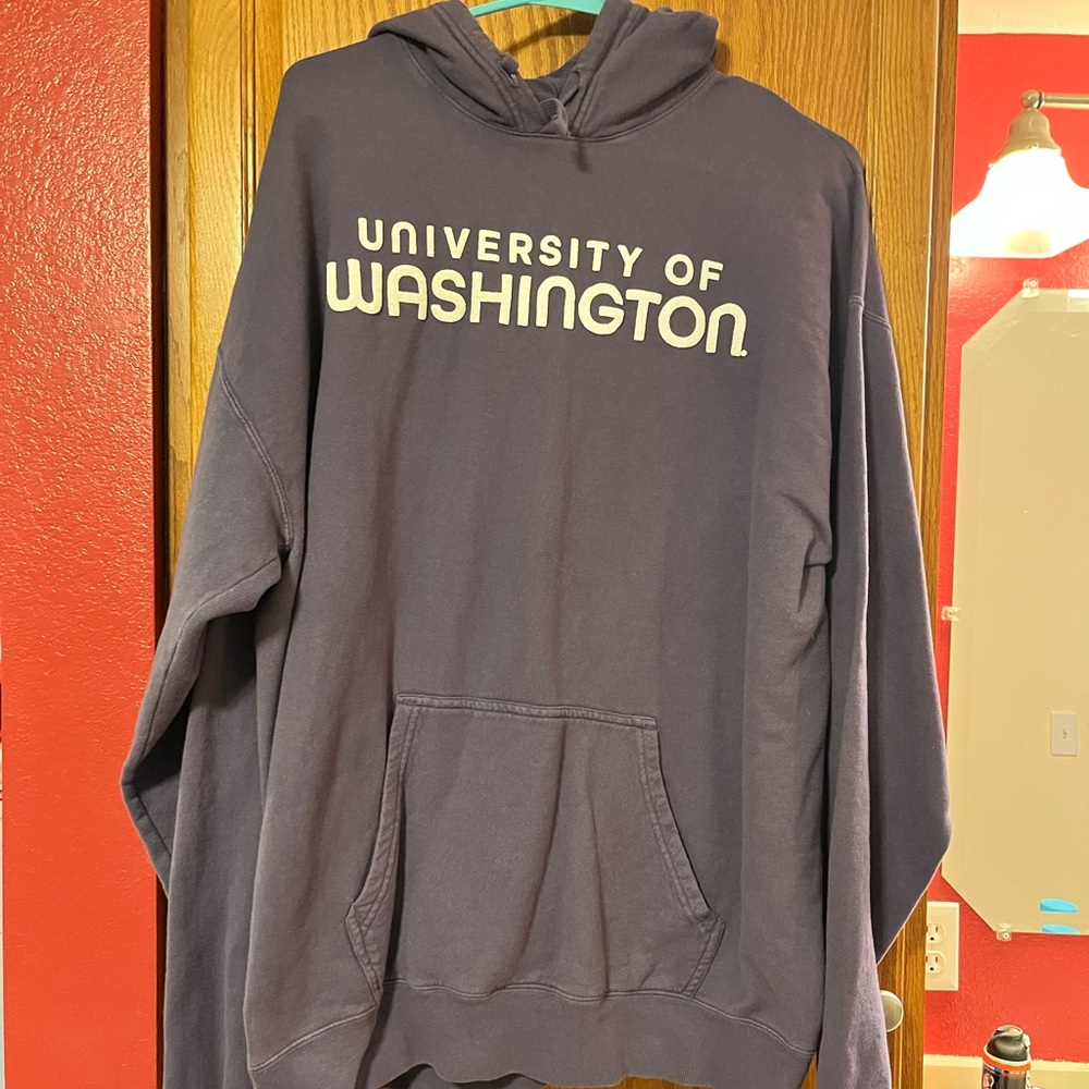 Like new Washington huskies hoodie.